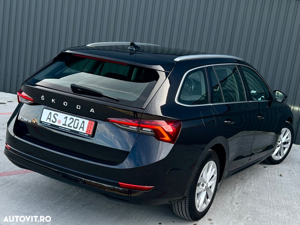 Skoda Octavia Combi 2.0 TDI DSG First Edition - 4