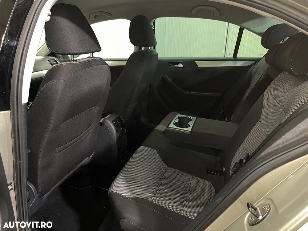 Volkswagen Jetta 1.4 TSI DSG Highline - 12
