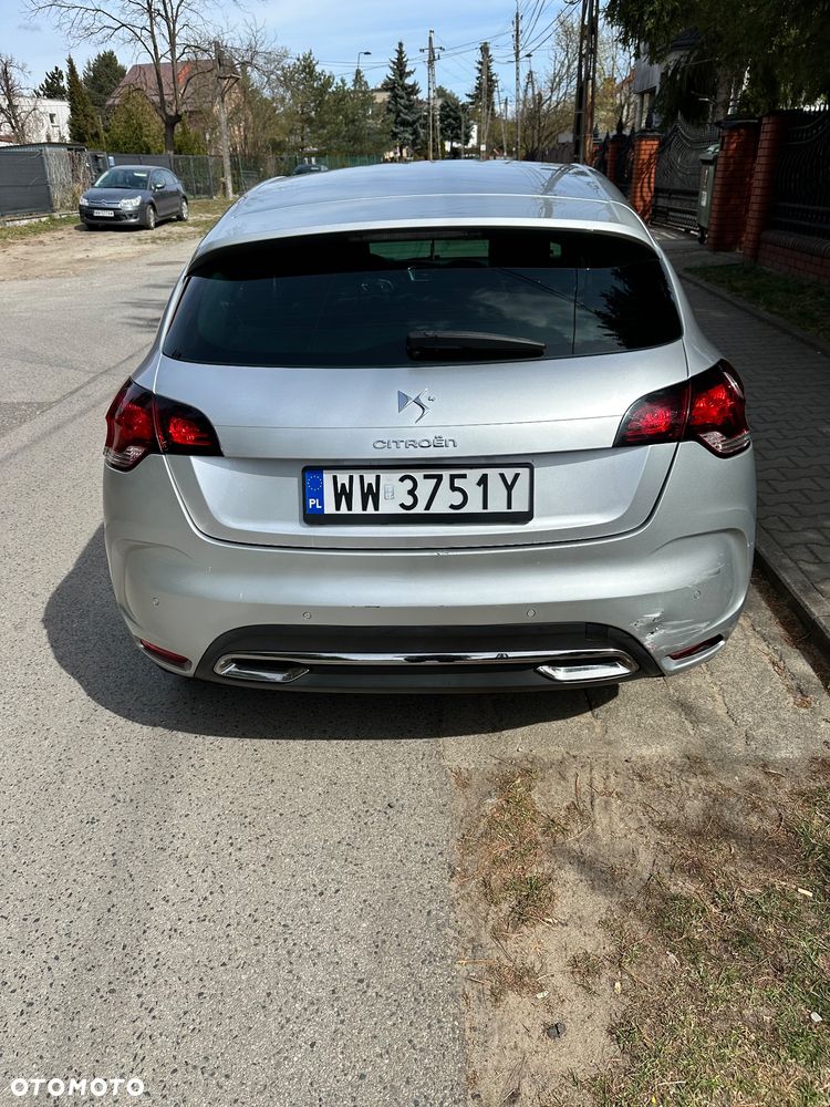 Citroën DS4 e-HDi 110 SoChic - 3