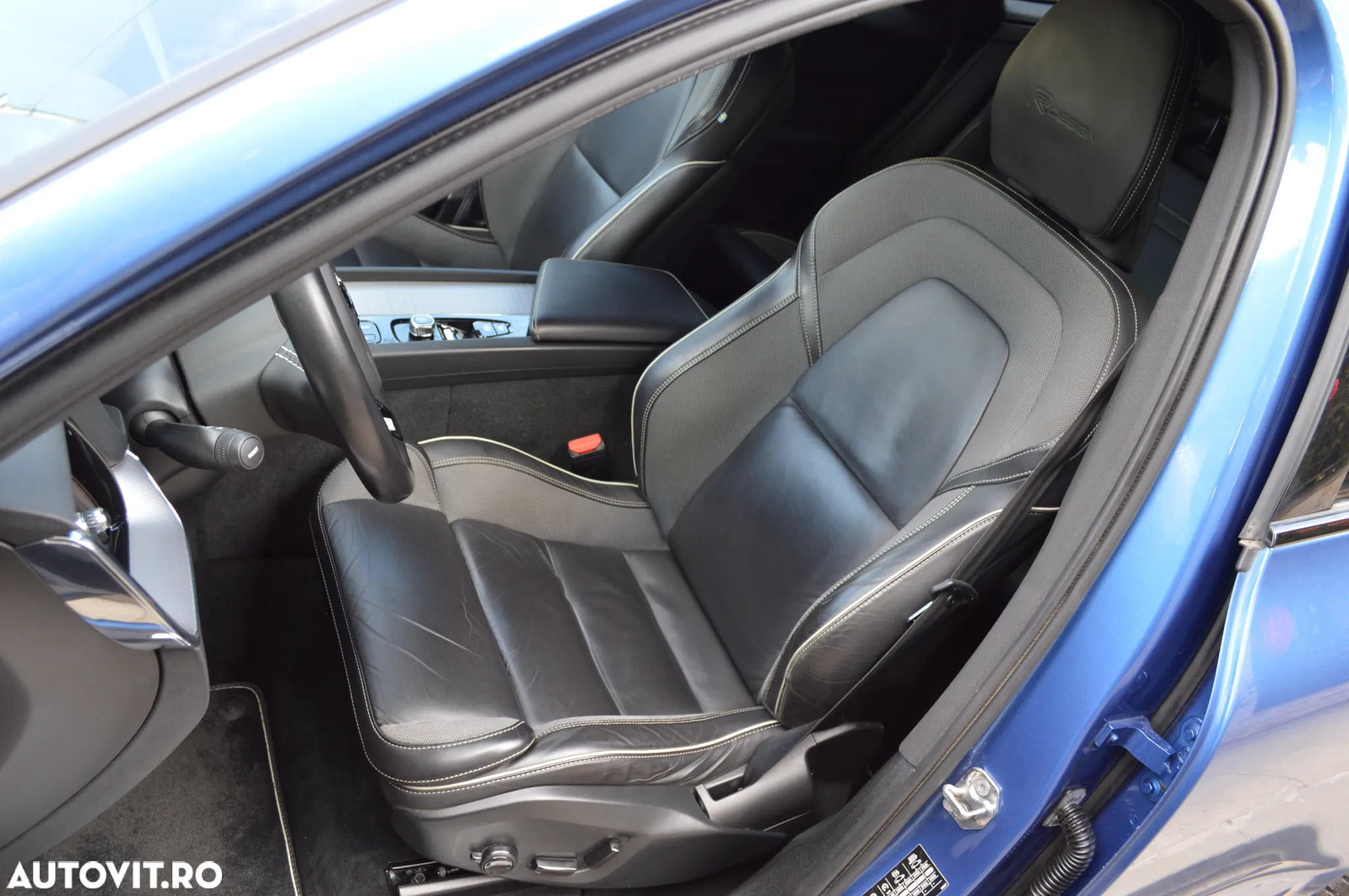 Volvo XC 60 B4 D AWD Geartronic RDesign - 32