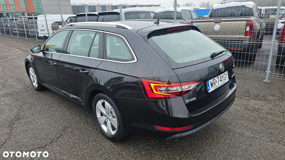 Skoda Superb 2.0 TDI Ambition DSG7 - 2