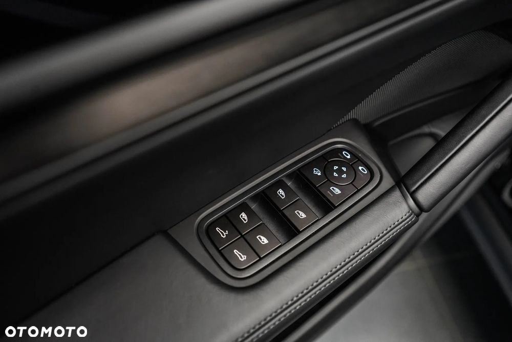 Porsche Cayenne Standard - 23