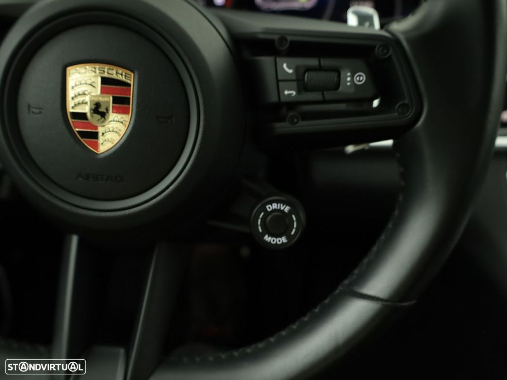 Porsche Panamera Sport Turismo 4 E-Hybrid - 21