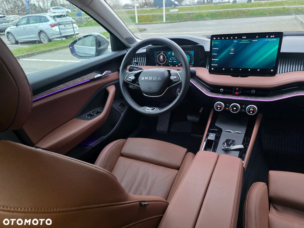 Skoda Superb 1.5 TSI mHEV L&K DSG - 12