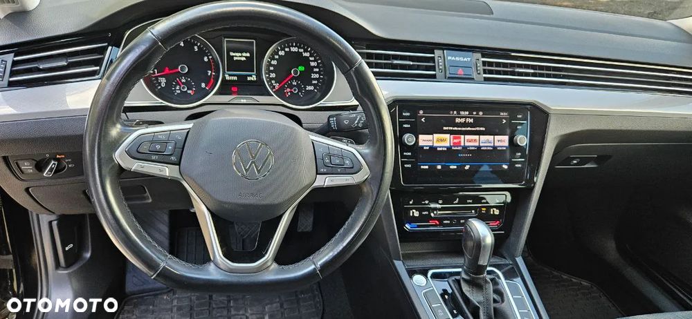 Volkswagen Passat Variant 2.0 TSI Business DSG - 21