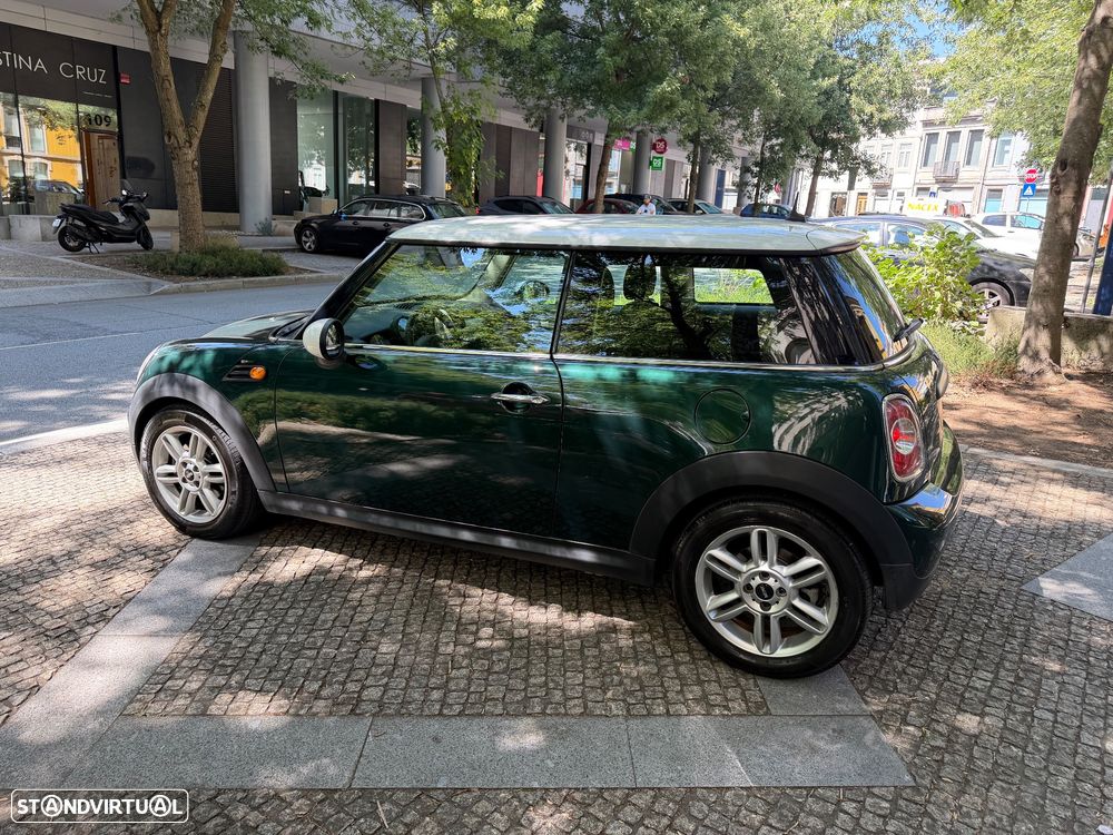 MINI 3 Portas One D - 15