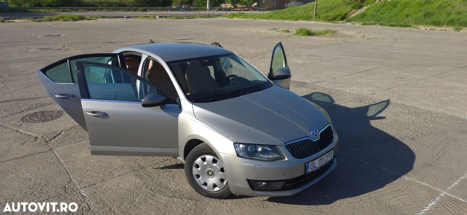 Skoda Octavia 1.6 TDI (Green tec) DSG Ambition - 8