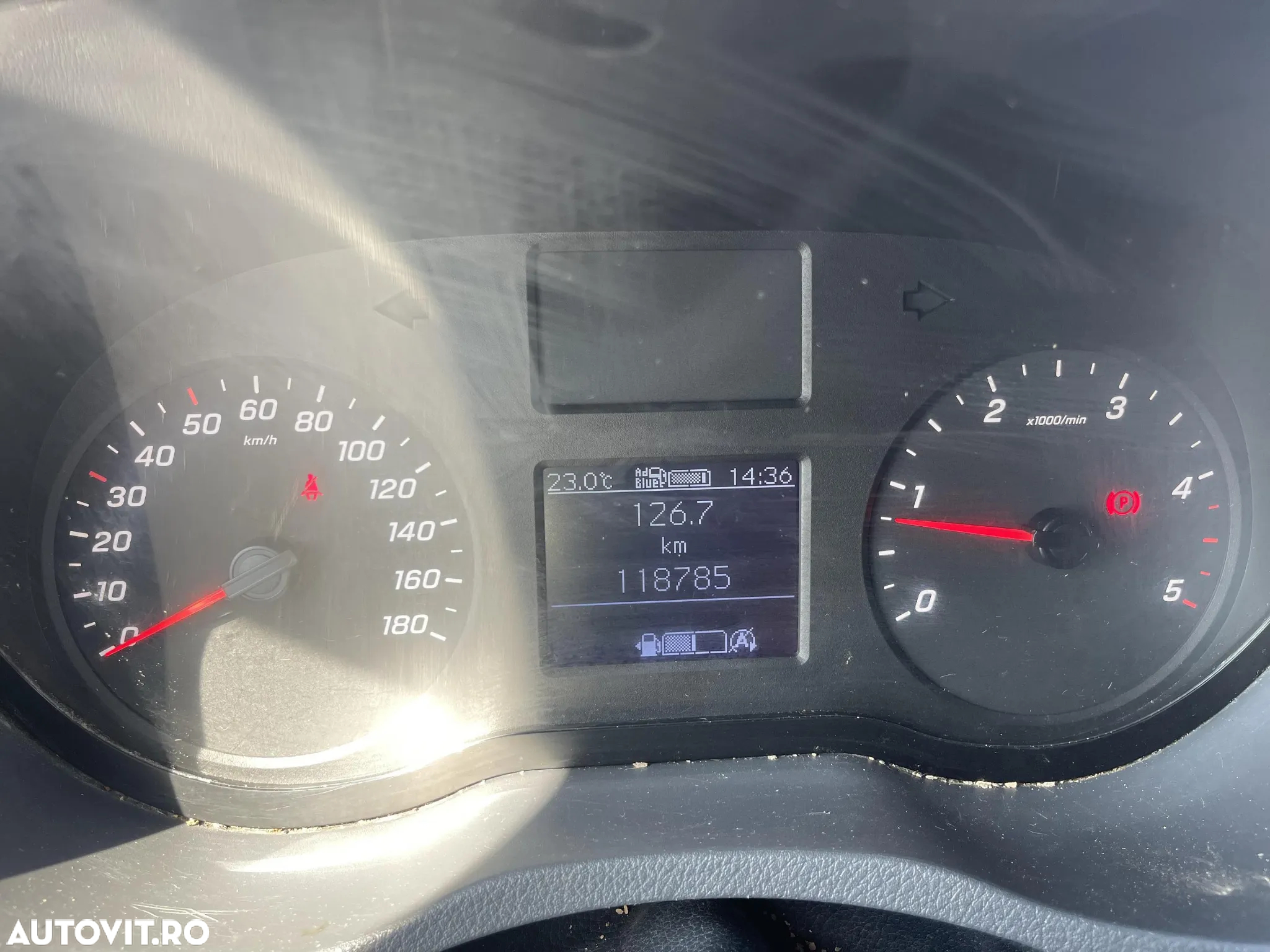 Mercedes-Benz Sprinter - 12