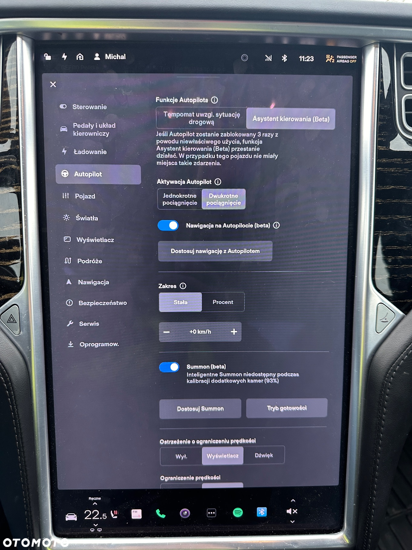 Tesla Model S 75 - 11