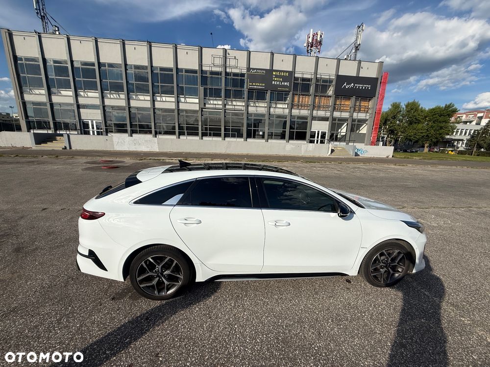 Kia ProCeed - 8