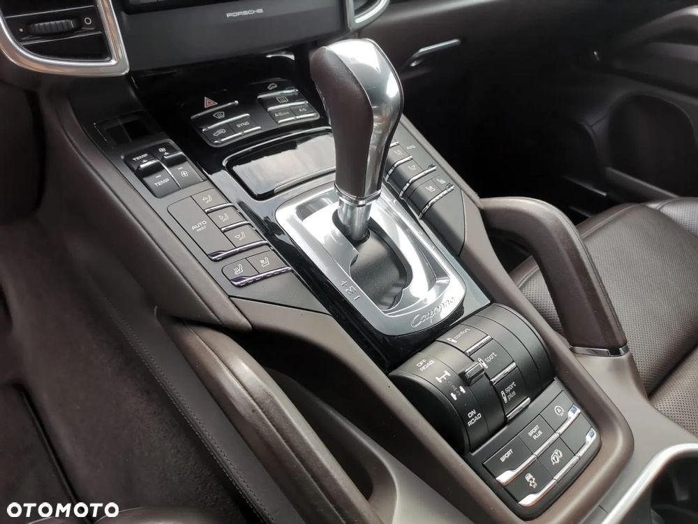 Porsche Cayenne GTS - 25