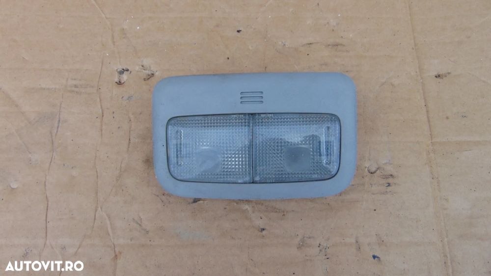Plafoniera Toyota Yaris motor 1.3 benzina an 2005-2010 - 1