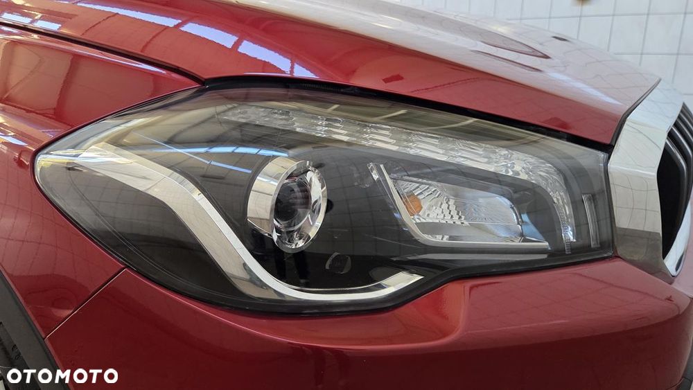 Suzuki SX4 S-Cross 1.4 T Premium - 27