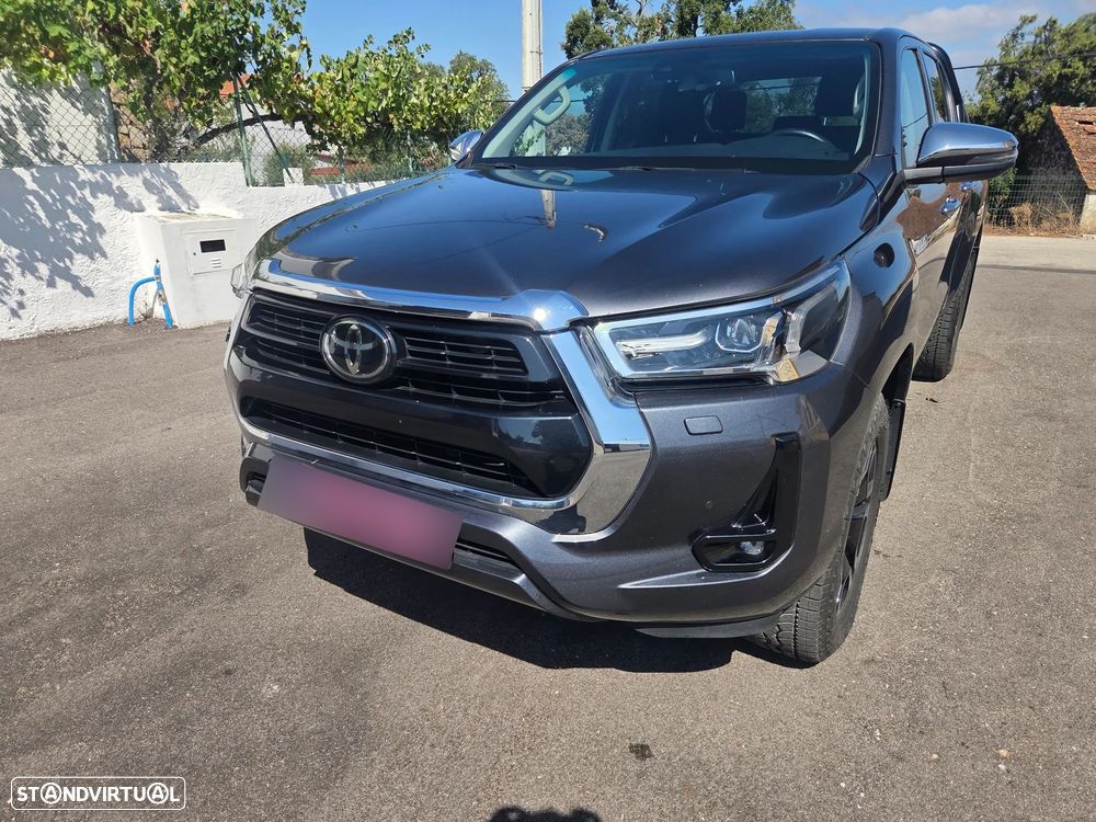 Toyota Hilux 2.4 D-4D 4WD CD CM - 8