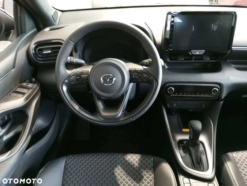 Mazda 2 Hybrid - 5