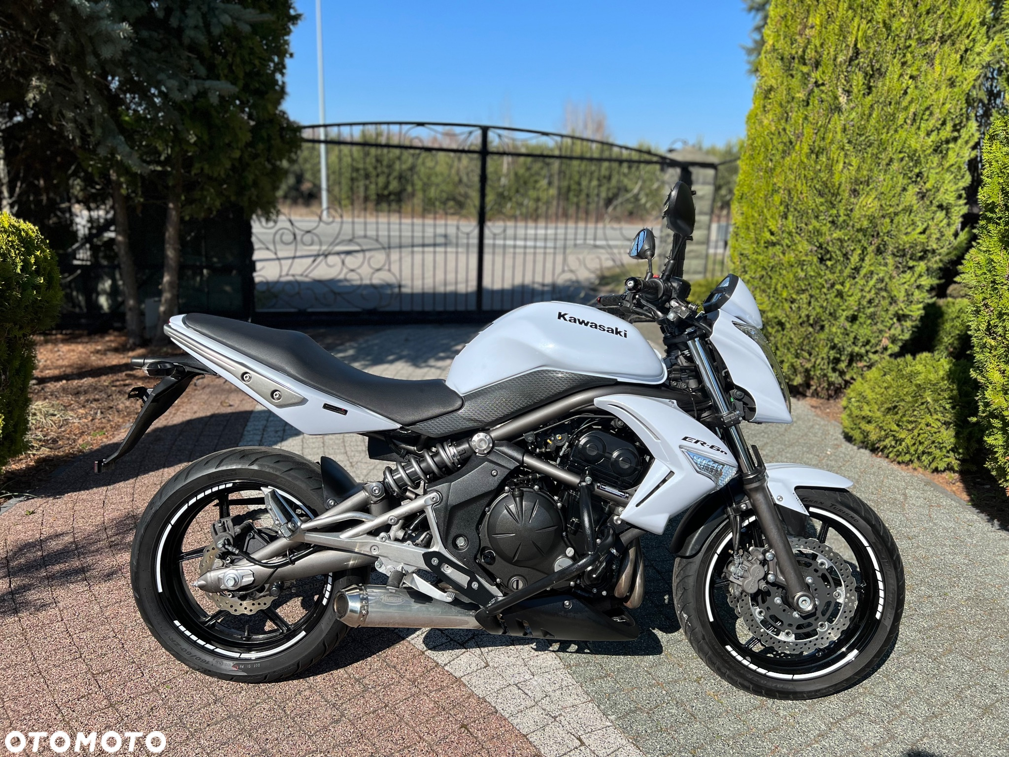 Kawasaki ER - 7
