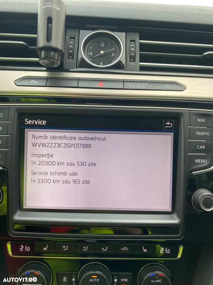 Volkswagen Passat Variant 2.0 TDI DSG 4Motion Highline - 20