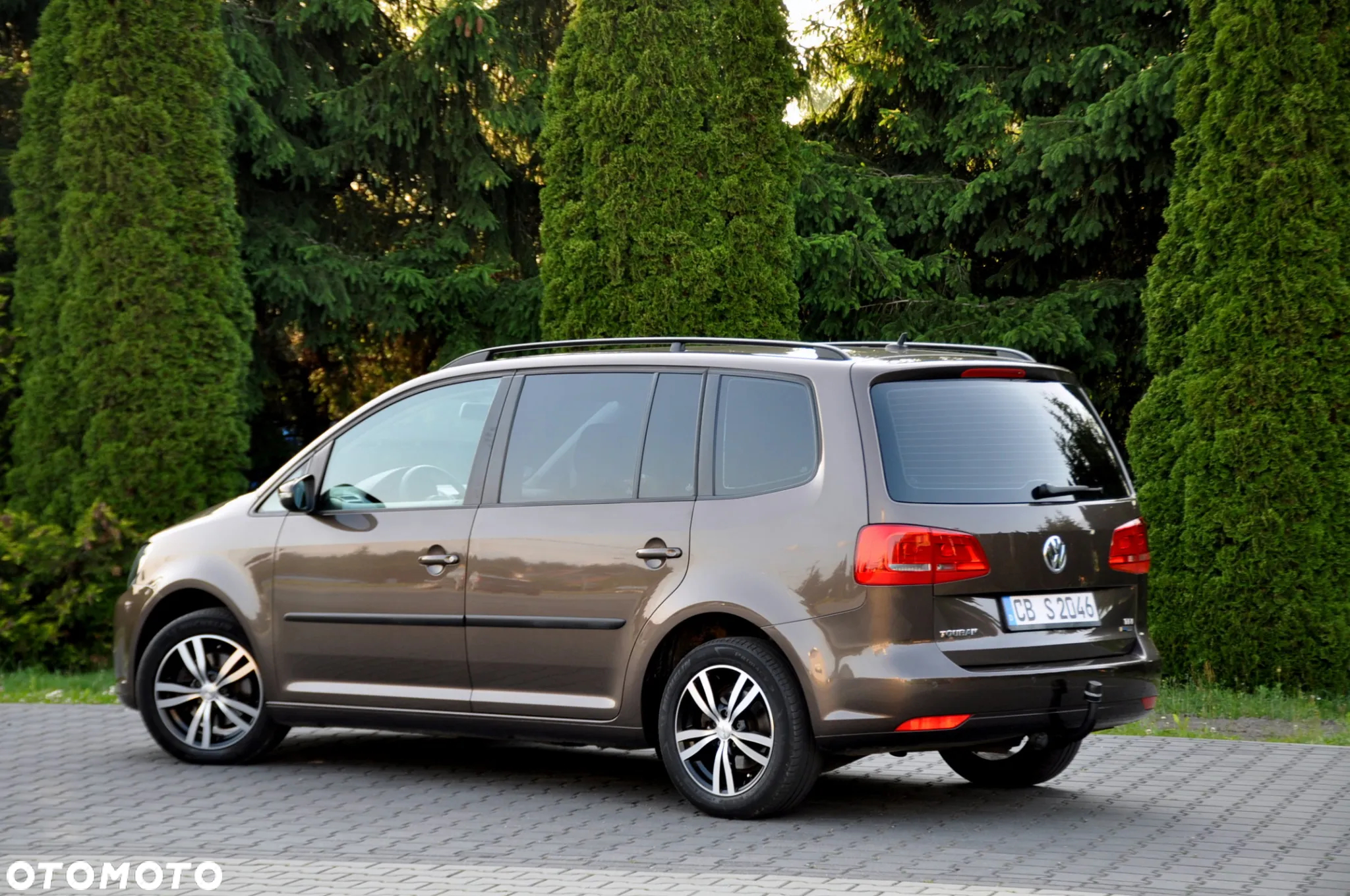 Volkswagen Touran - 13