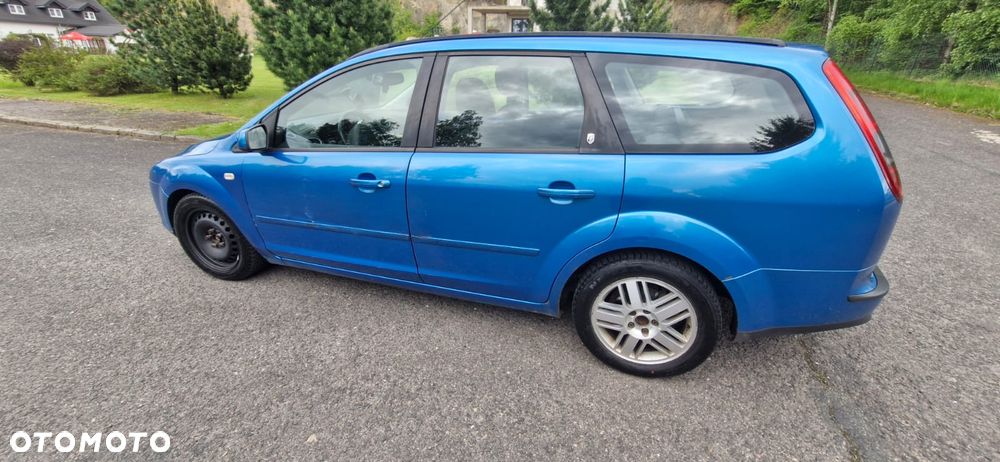 Ford Focus 1.6 TDCi Ambiente - 24