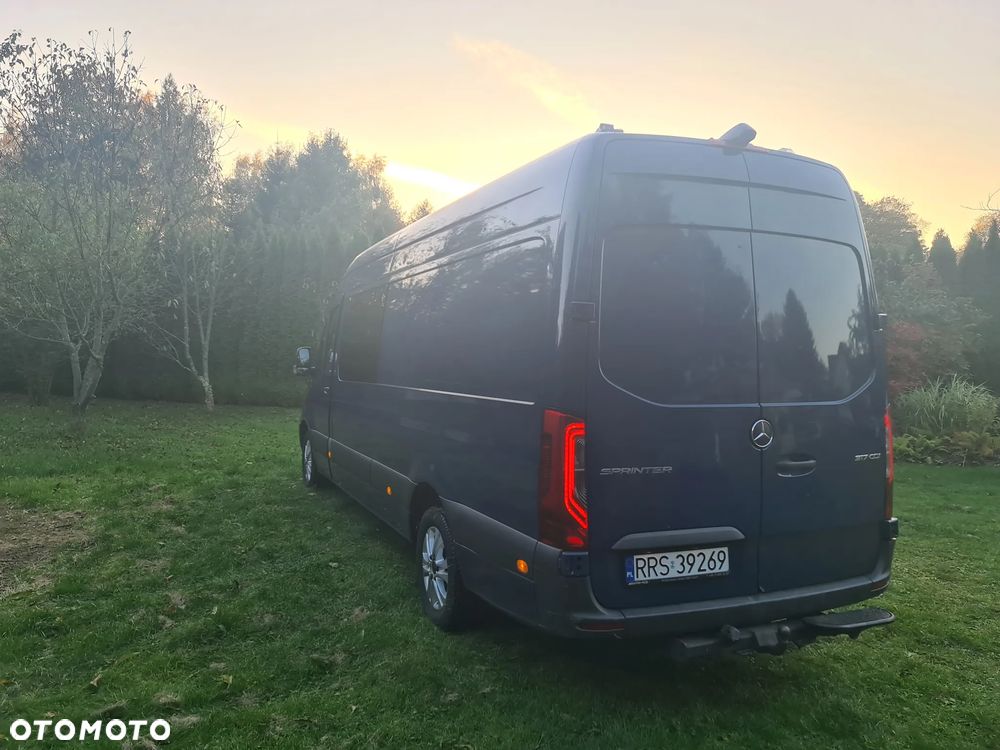 Mercedes-Benz Sprinter 2022 photo 2