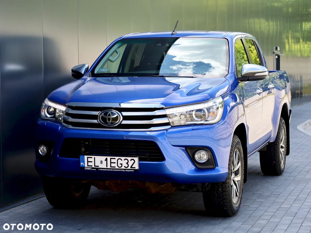 Toyota Hilux 2.4 D-4D Double Cab SR5 4x4 - 2