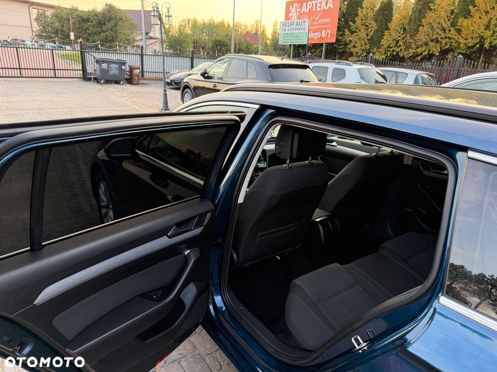 Volkswagen Passat 1.5 TSI EVO Business - 8