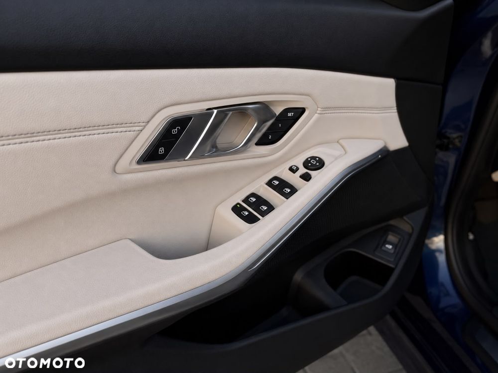 BMW Seria 3 - 18
