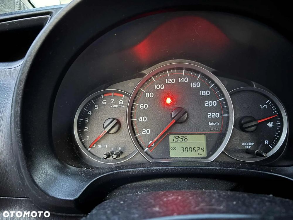 Toyota Yaris - 6