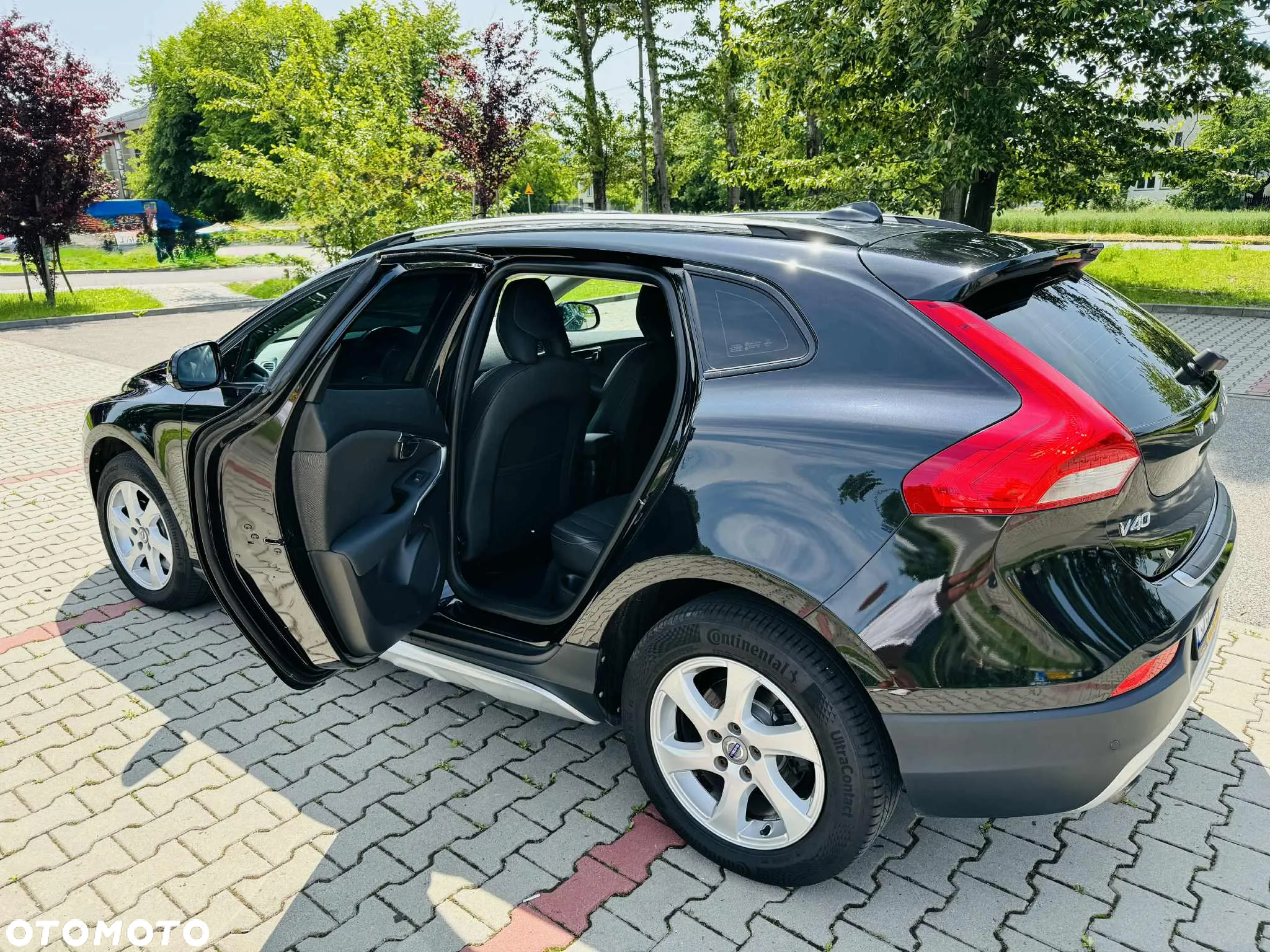 Volvo V40 Cross Country T4 AWD Momentum - 13