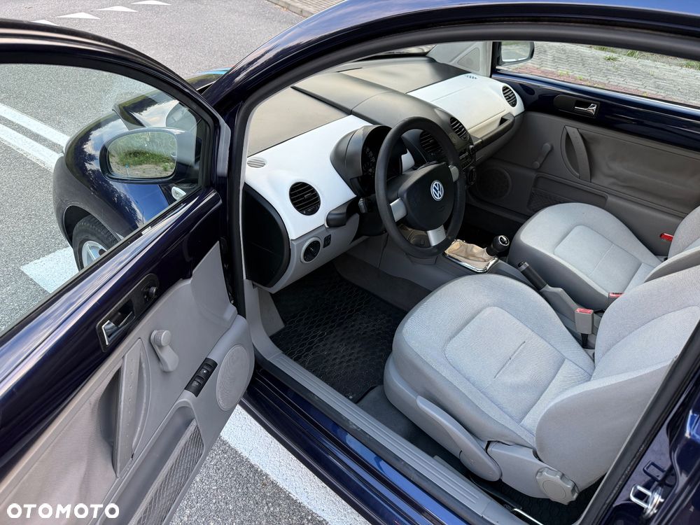Volkswagen New Beetle 1.4 - 8