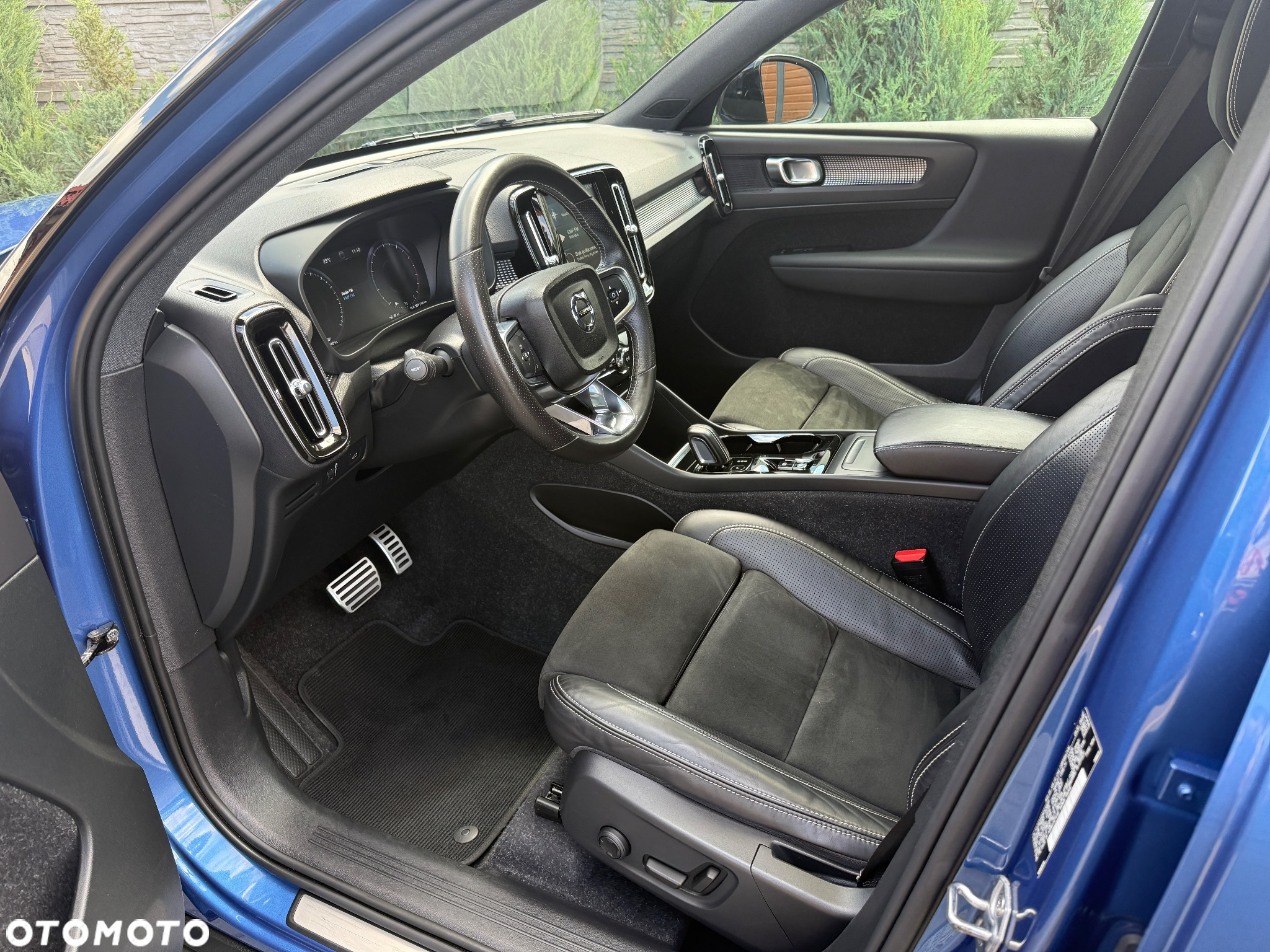 Volvo XC 40 T5 AWD R-Design - 33