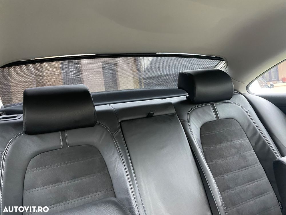 Volkswagen Passat CC - 21