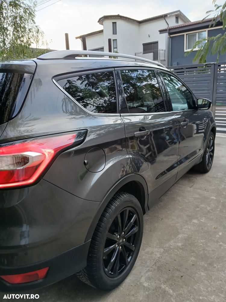 Ford Kuga 1.5 EcoBoost 2WD Trend - 2