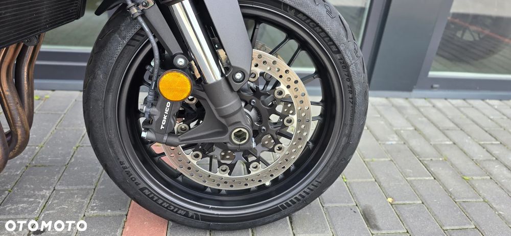 Honda CB - 24