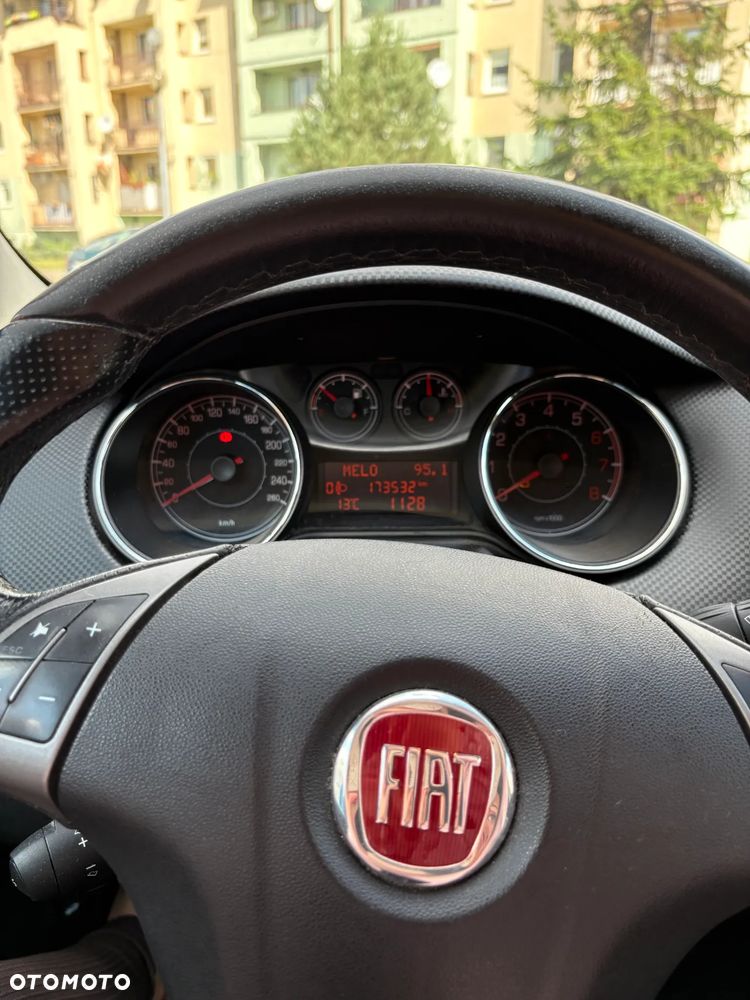 Fiat Bravo 1.4 T-Jet 16V Street - 12