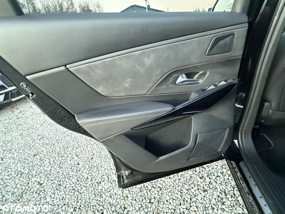 DS Automobiles DS 7 Crossback - 32