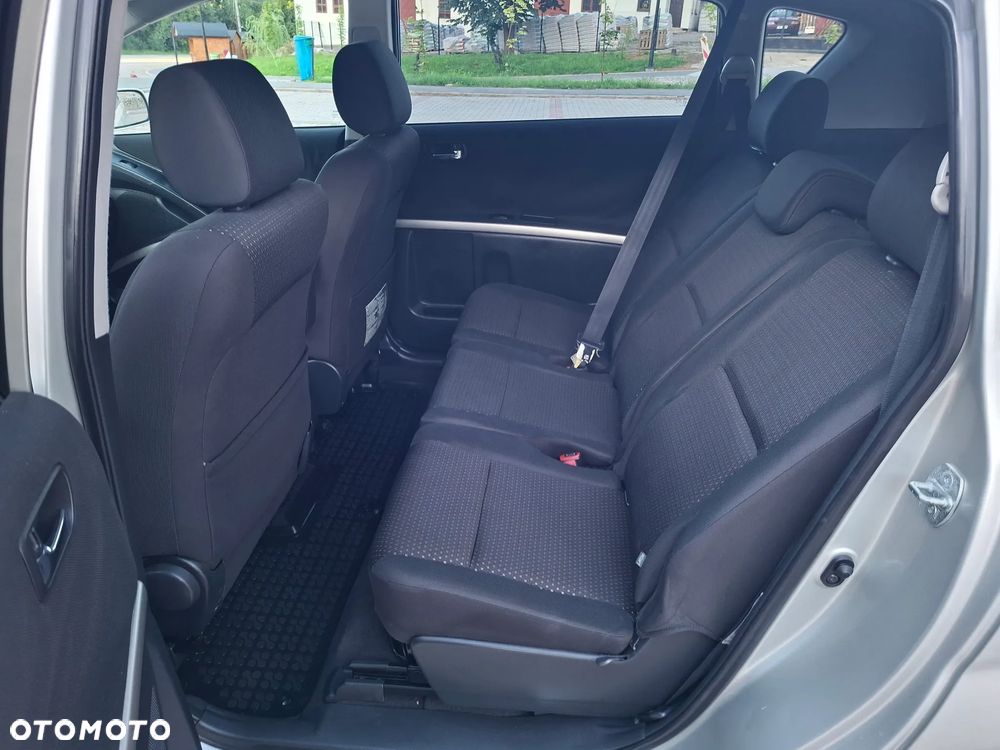 Toyota Corolla Verso 2.2 D-4D Gold - 13