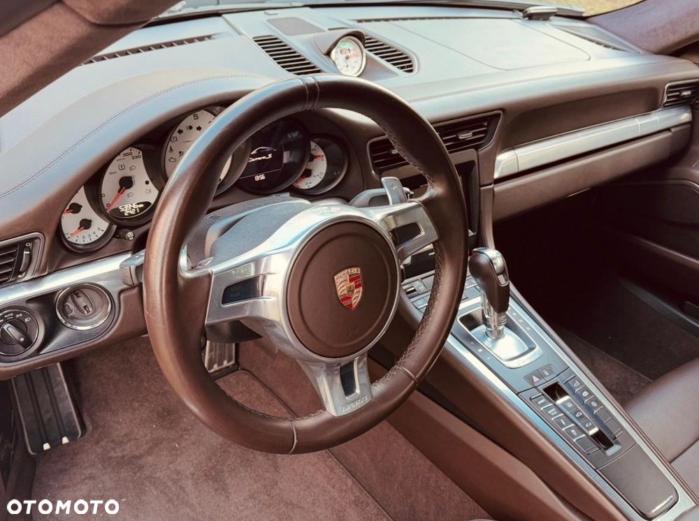 Porsche 911 Carrera S PDK - 21