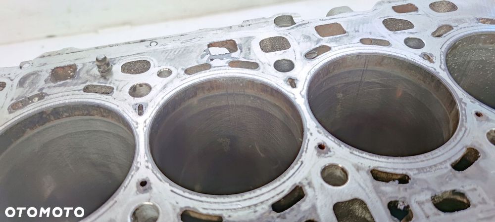 BLOK SILNIKA AUDI A6 C8 DFB 2.0 TDI 05L103023 - 12