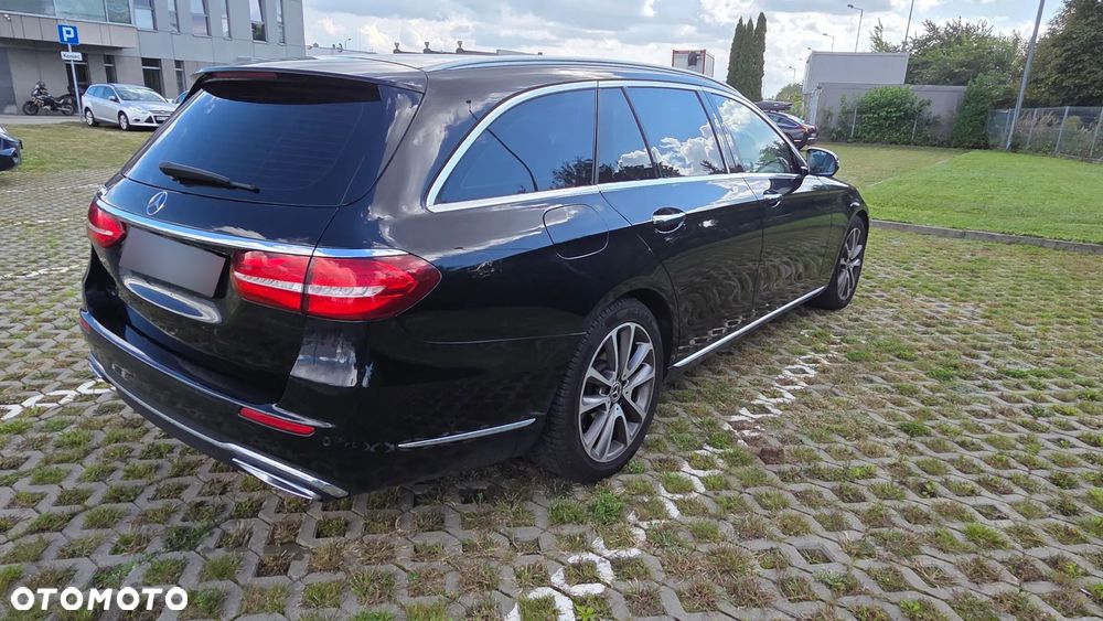 Mercedes-Benz E-Class 2019 photo 5