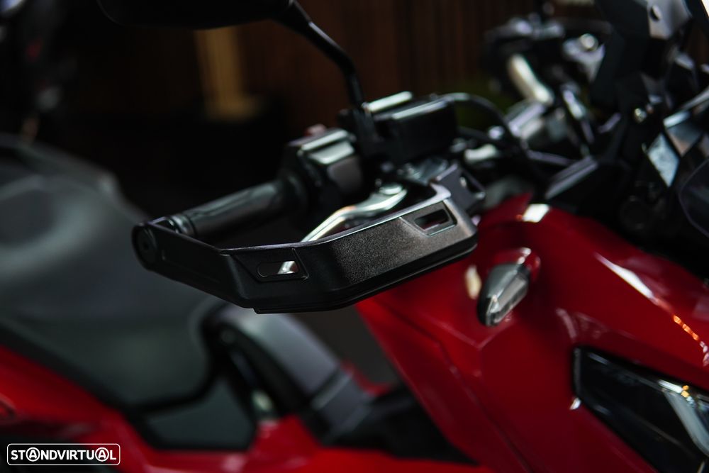 Honda X-ADV 750 - 16