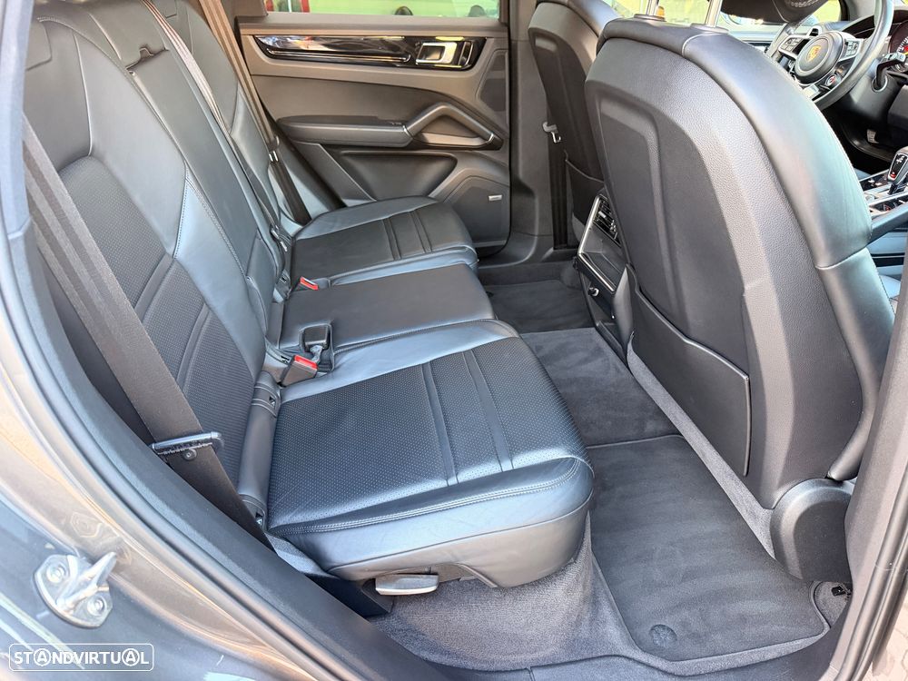 Porsche Cayenne E-Hybrid - 44