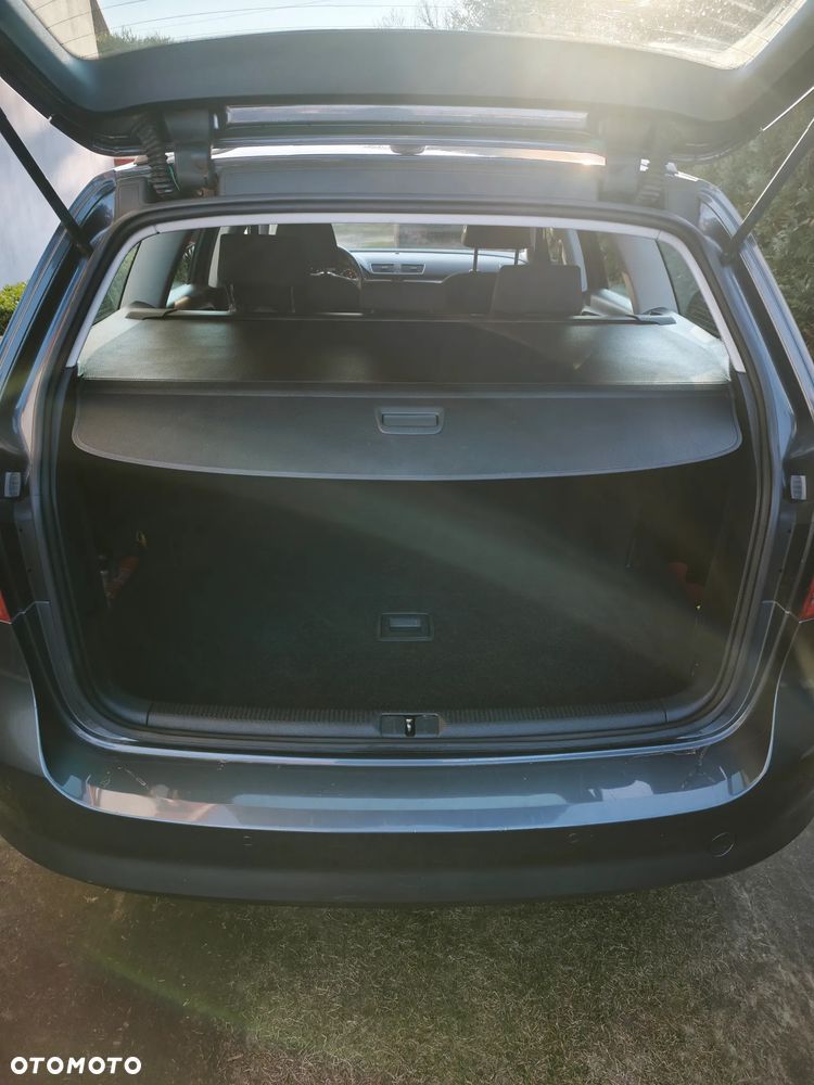 Volkswagen Passat 1.6 TDI BlueMotion Technology Trendline - 25