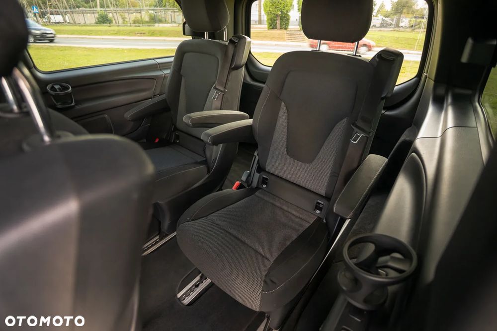 Mercedes-Benz Klasa V 250 d 4-Matic 7G-Tronic - 22
