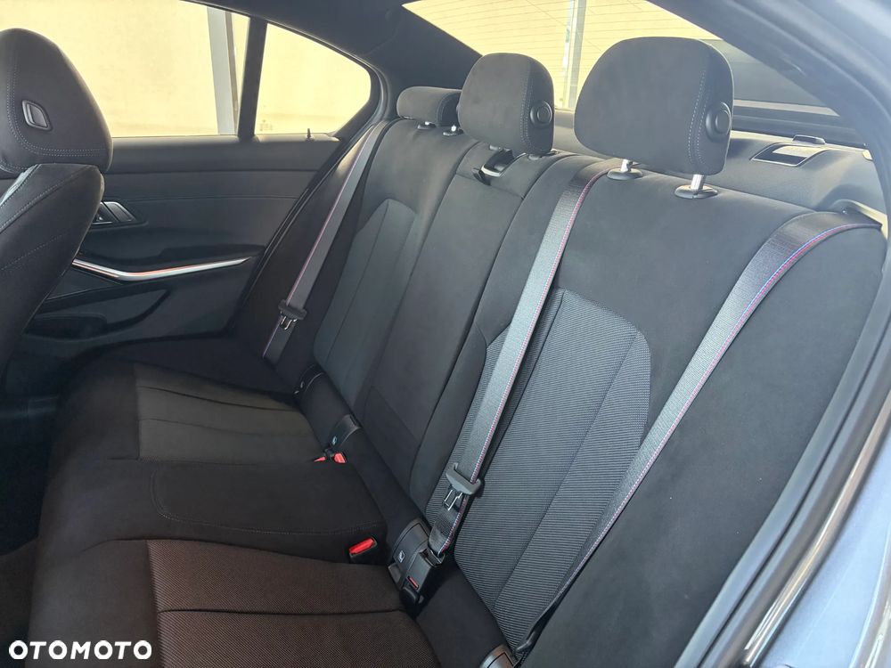 BMW Seria 3 M340i xDrive mHEV sport - 12