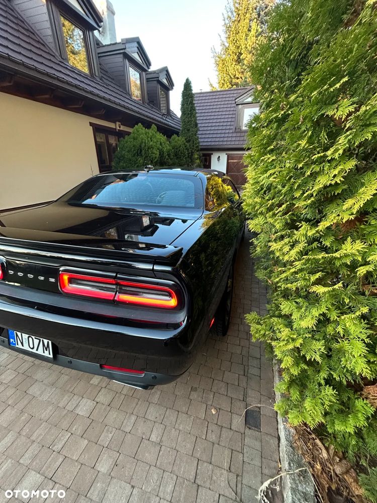 Dodge Challenger 5.7 R/T - 17