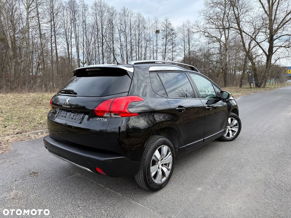 Peugeot 2008 1.6 BlueHDi Style - 4