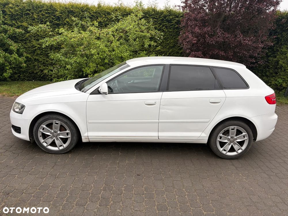 Audi A3 Sportback 1.4 TFSI Attraction - 4