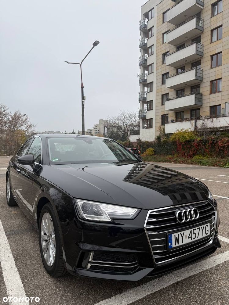 Audi A4 Limousine 30 TDI S tronic sport - 1