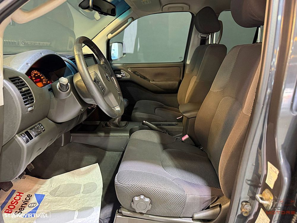 Nissan Navara 2.5 dCi CD Pilot - 15